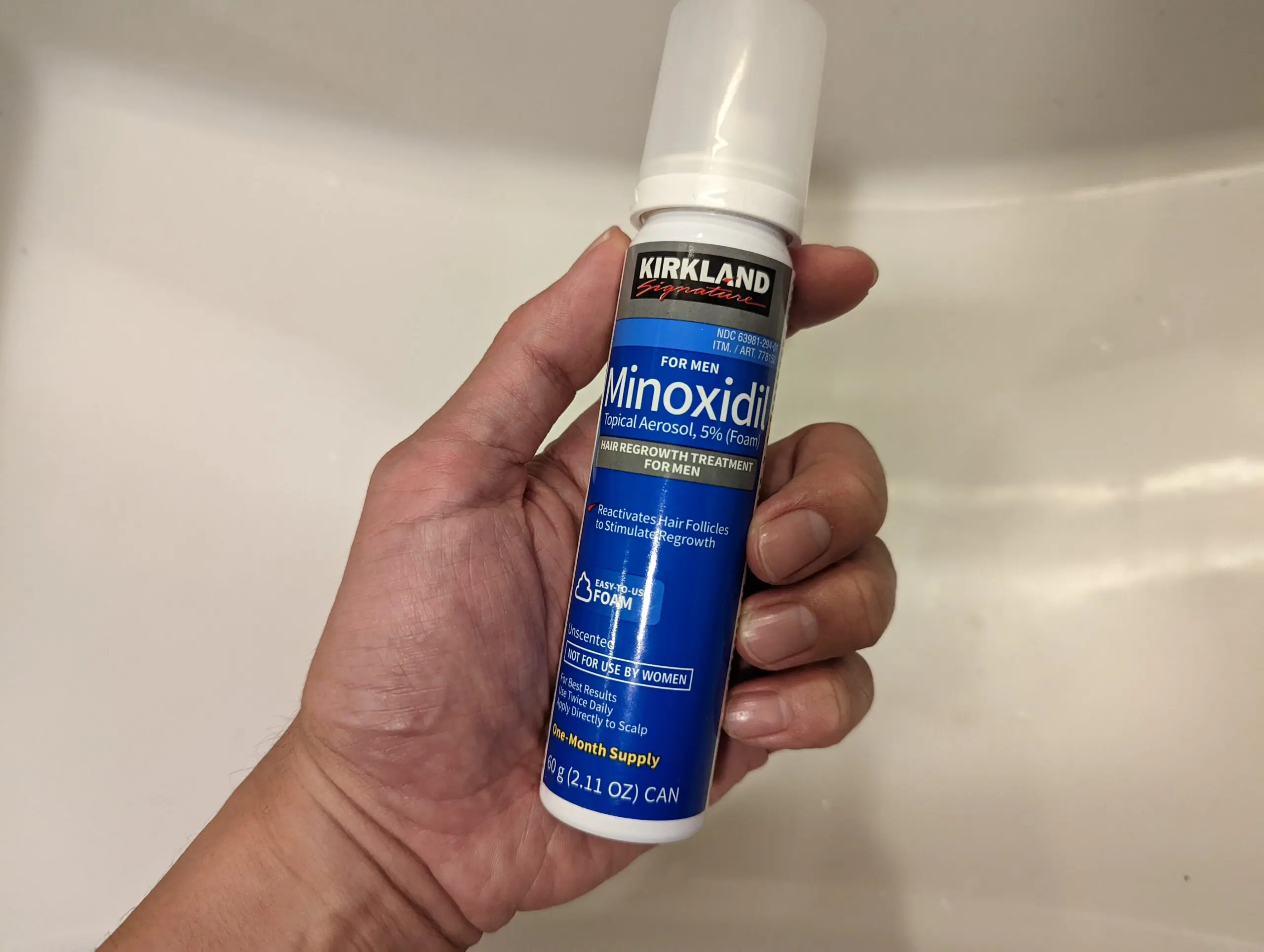 面對掉髮不再灰暗,跨過「狂脫期」與「副作用」的心理門檻,就是找回自信的第一步。