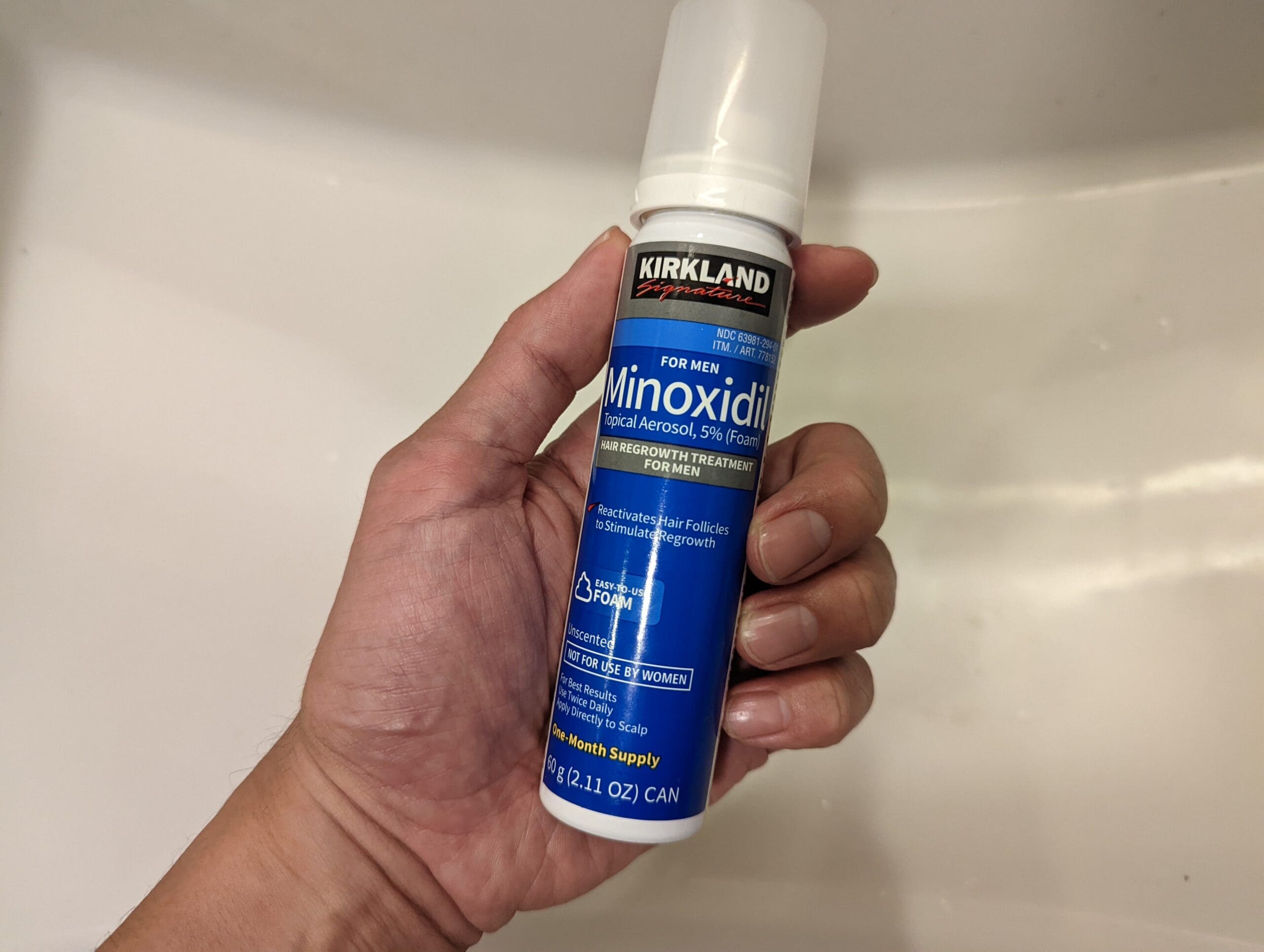 面對掉髮不再灰暗,跨過「狂脫期」與「副作用」的心理門檻,就是找回自信的第一步。